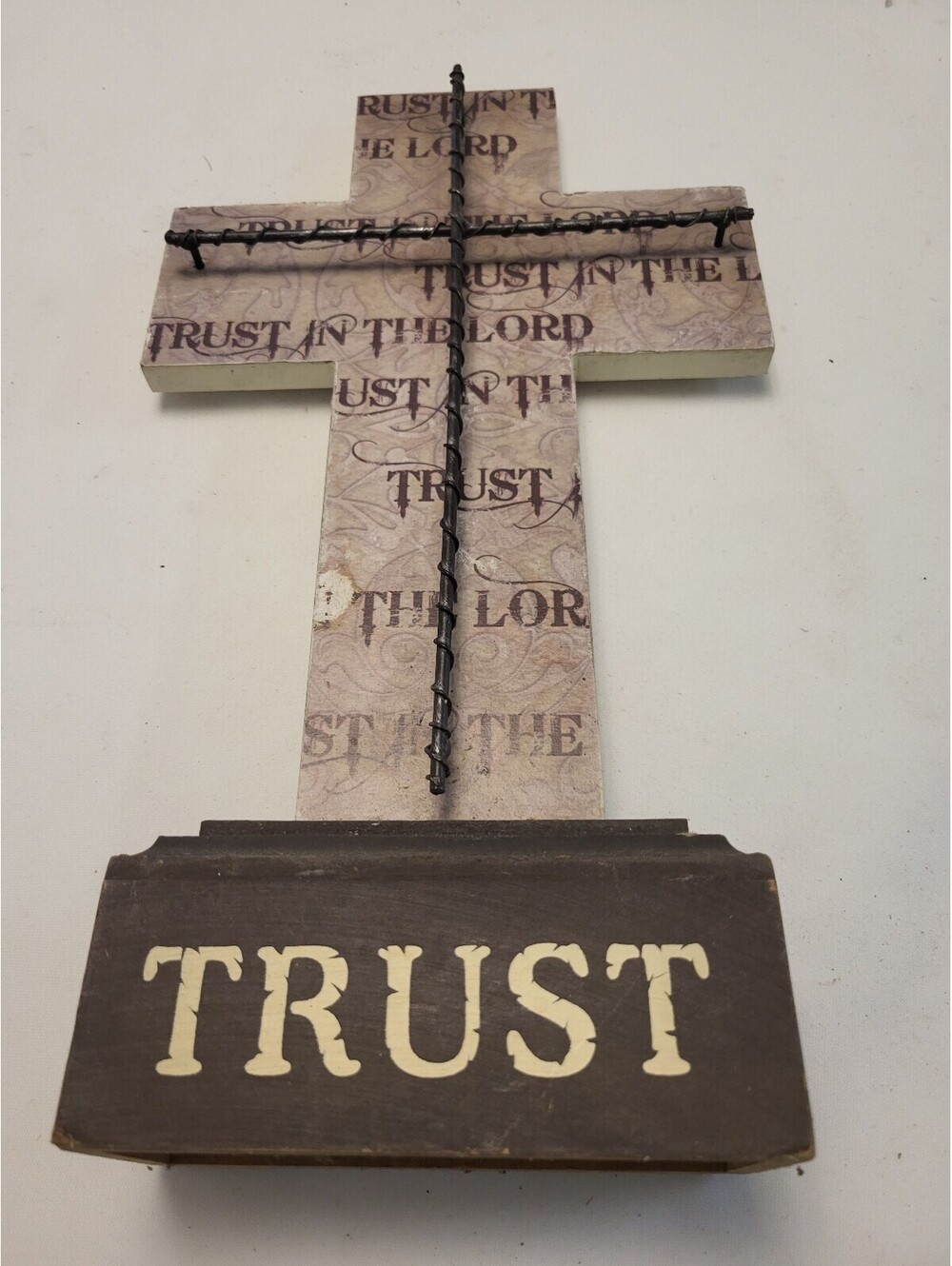 Decorative Wooden Cross Wall Hanging with 'TRUST' Sign 14.5x8